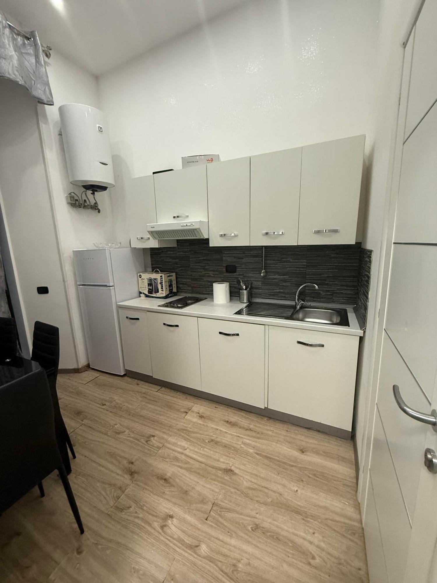 Frale In Appartement Rome